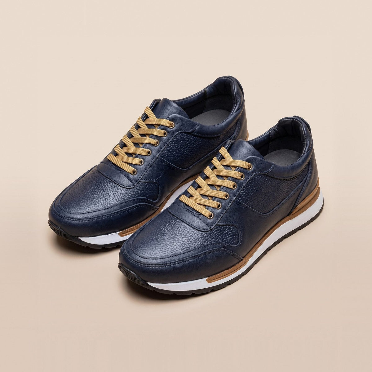 Tenis Vancouver azul marino de piel para hombre, agujetas arena, el par