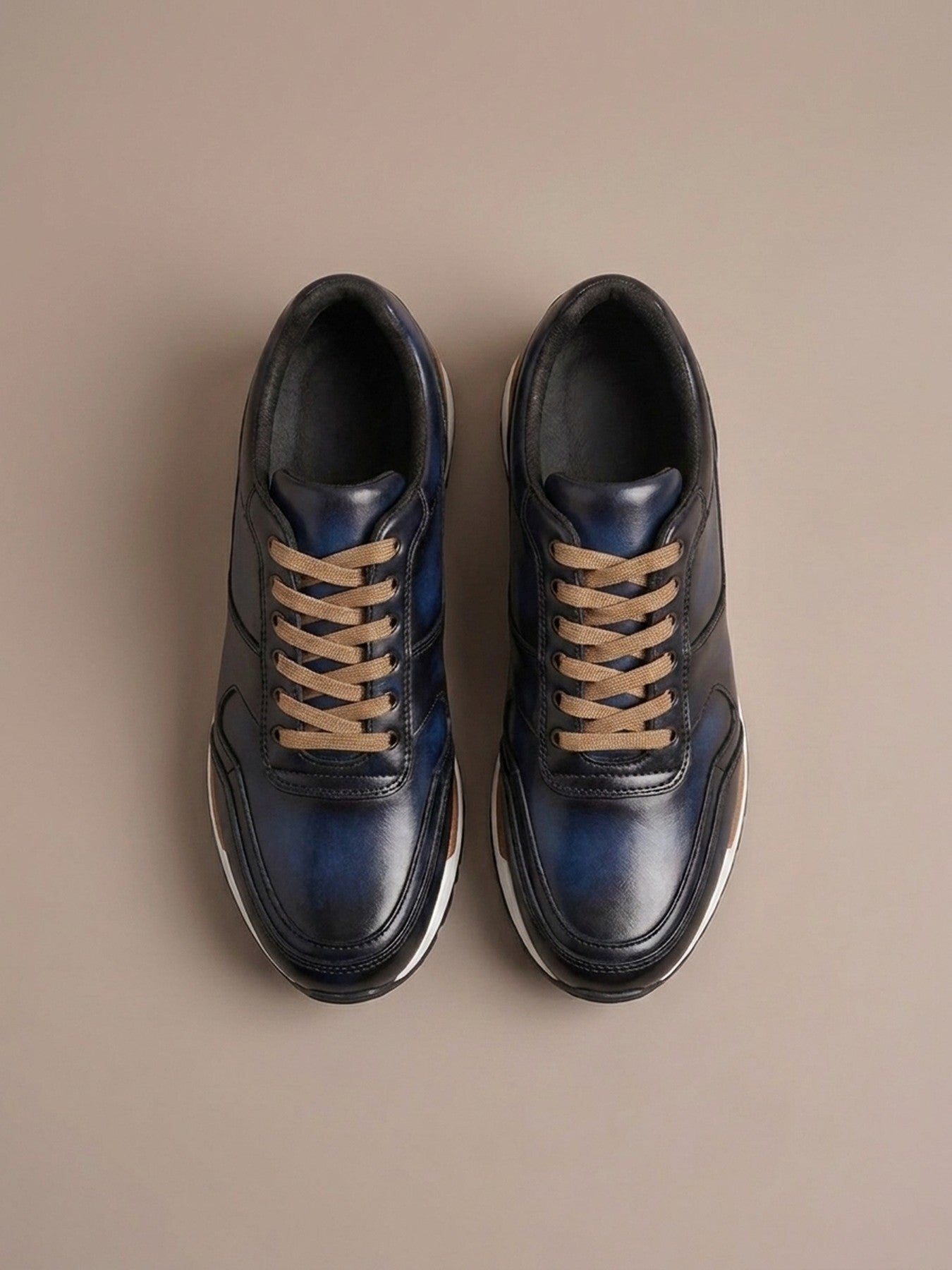 Tenis Vancouver de piel azul patinada para hombre, hechos en León — Calzado Zully — vista superior