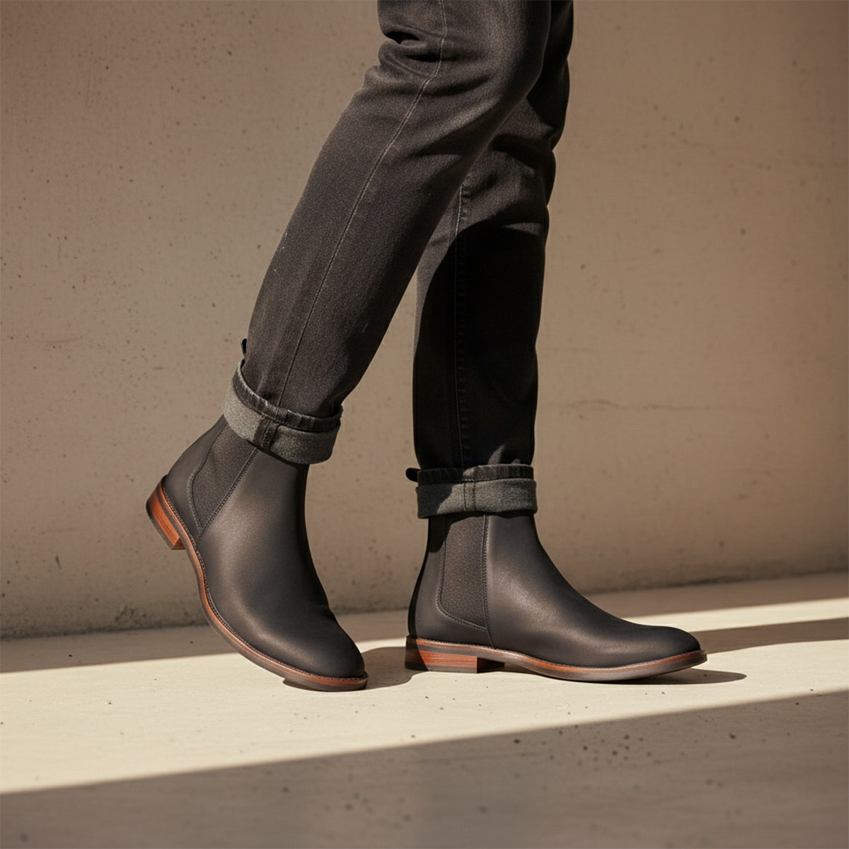 Botín Tipo Chelsea Negro (Nobuck)