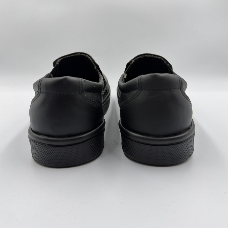 Dolores – Negro Obsidiana