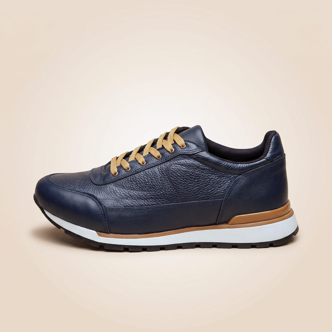 Tenis Toronto azul marino de piel granulada para hombre, agujetas arena, vista lateral