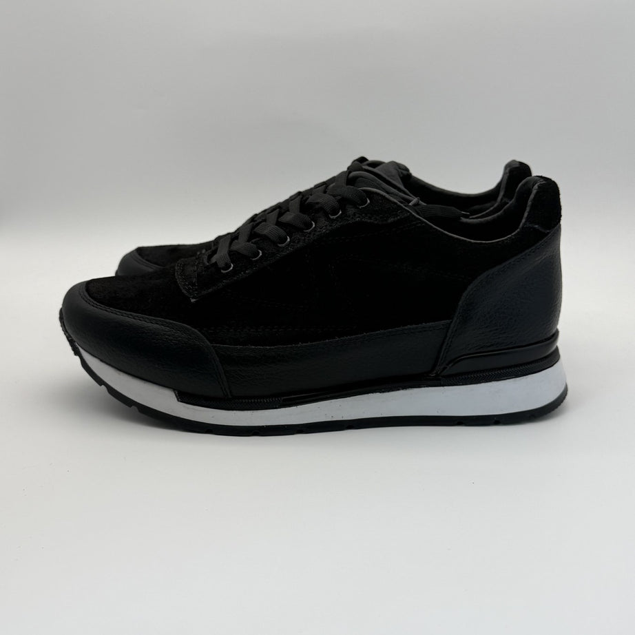 Tenis de gamuza negra para hombre Toronto Suede hechos en México — Calzado Zully — vista lateral