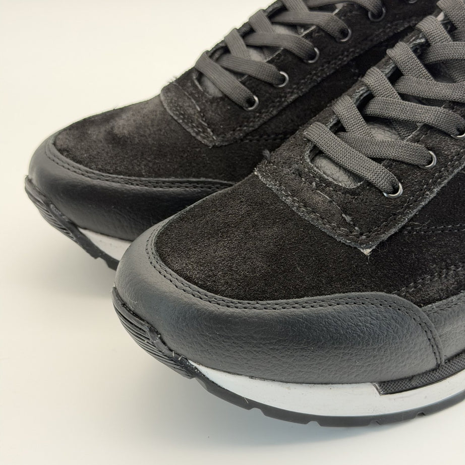 Tenis de gamuza negra para hombre Toronto Suede hechos en México — Calzado Zully — detalle de la gamuza