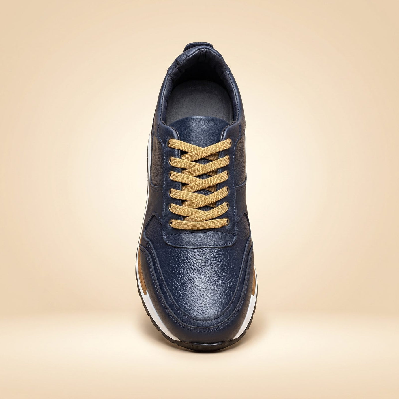 Tenis Vancouver azul marino de piel para hombre, agujetas arena, vista frontal