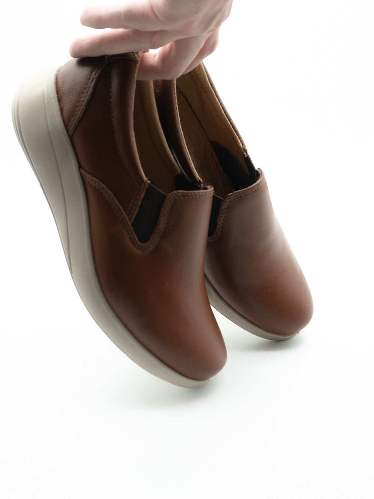 Zapato confort de dama Tonalá café de piel - Calzado Zully