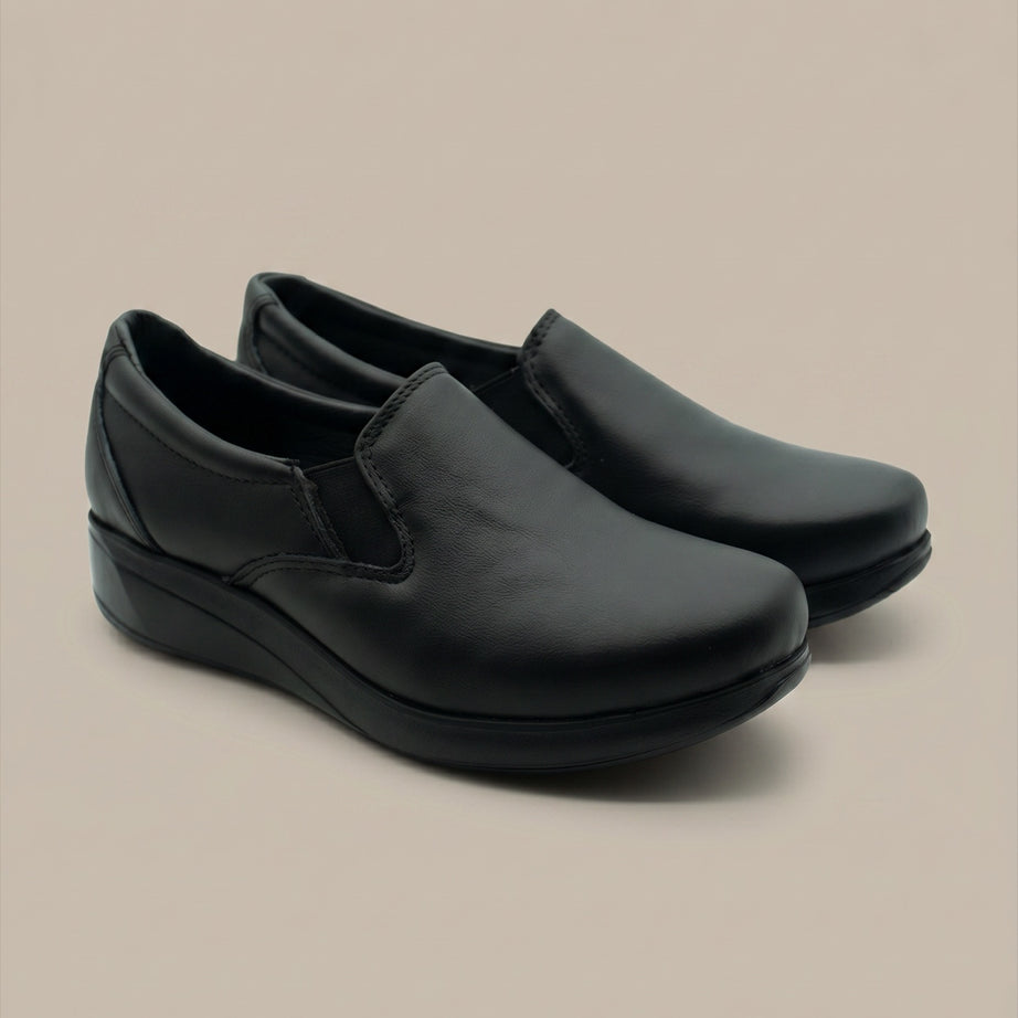 Tonalá – Negro de piel genuina — Calzado Zully, foto de estudio