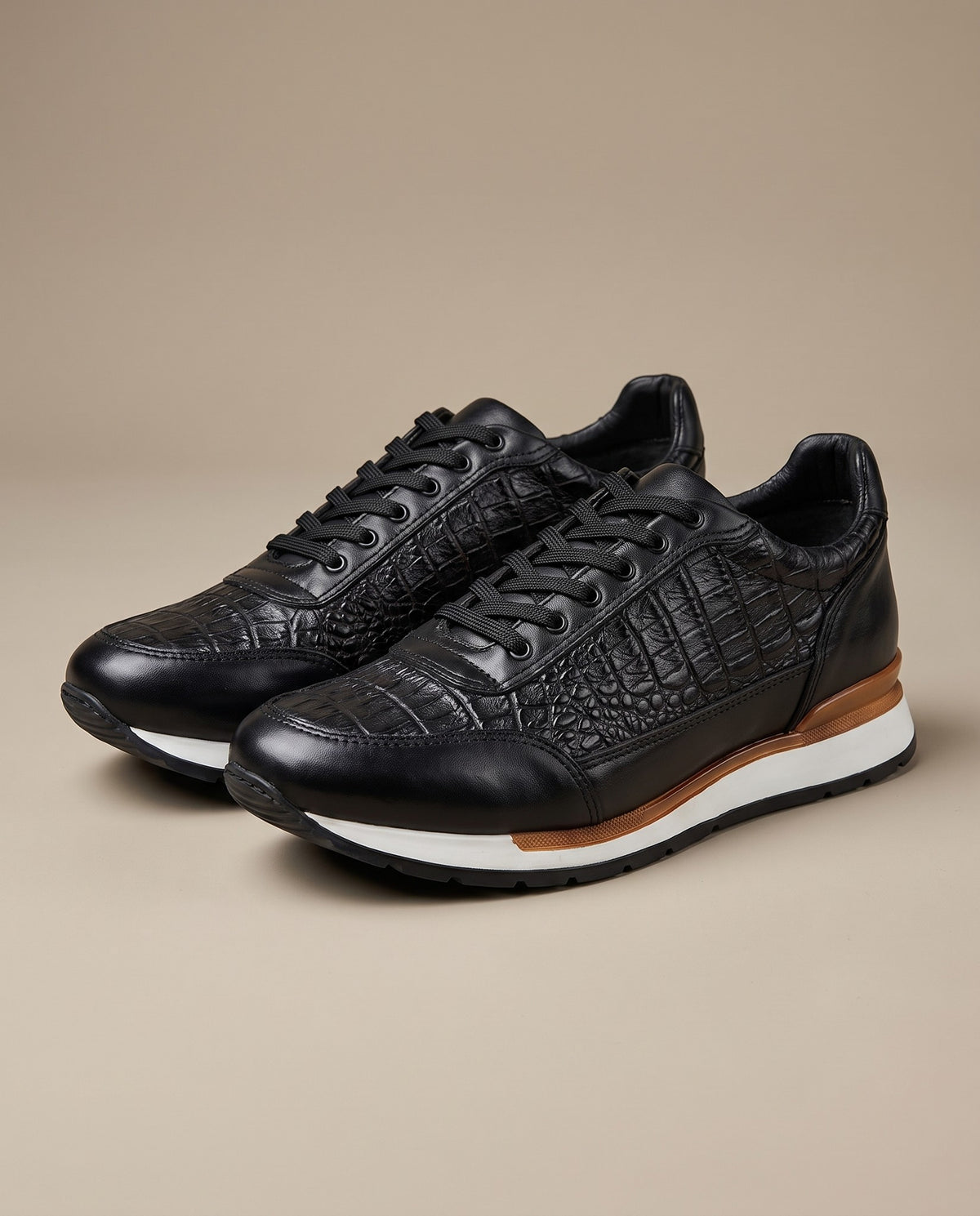 Tenis de piel grabado cocodrilo para hombre color negro — vista 1 | Calzado Zully