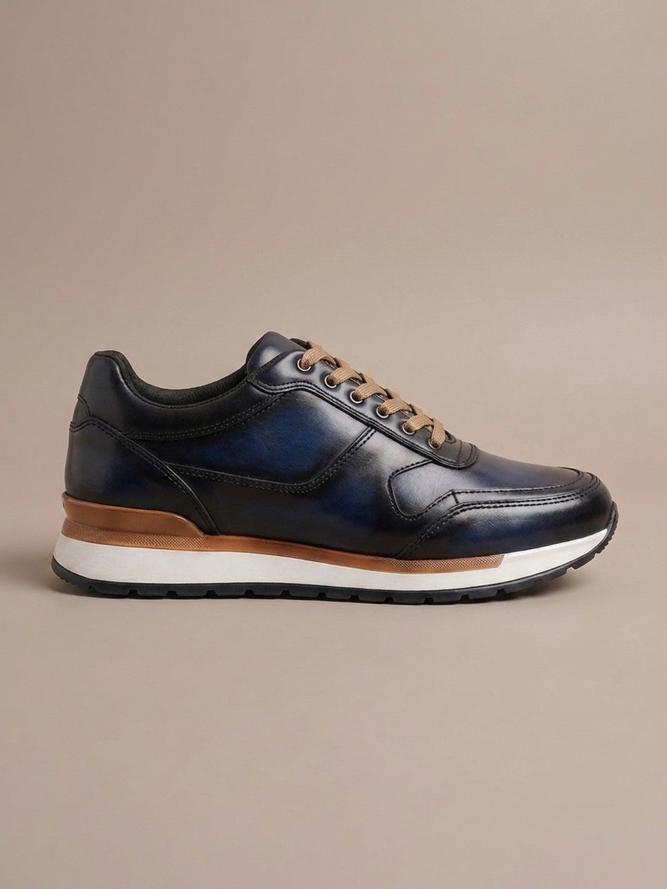 Tenis Vancouver de piel azul patinada para hombre, hechos en León — Calzado Zully — vista lateral