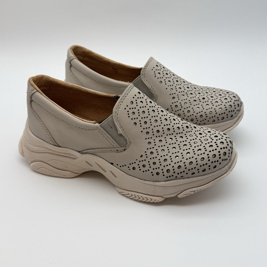 Zapato confort de dama Zapopan hueso de piel troquelada — Calzado Zully