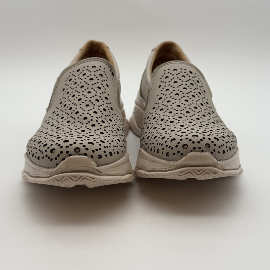 Zapato confort de dama Zapopan hueso de piel troquelada — Calzado Zully — vista 3
