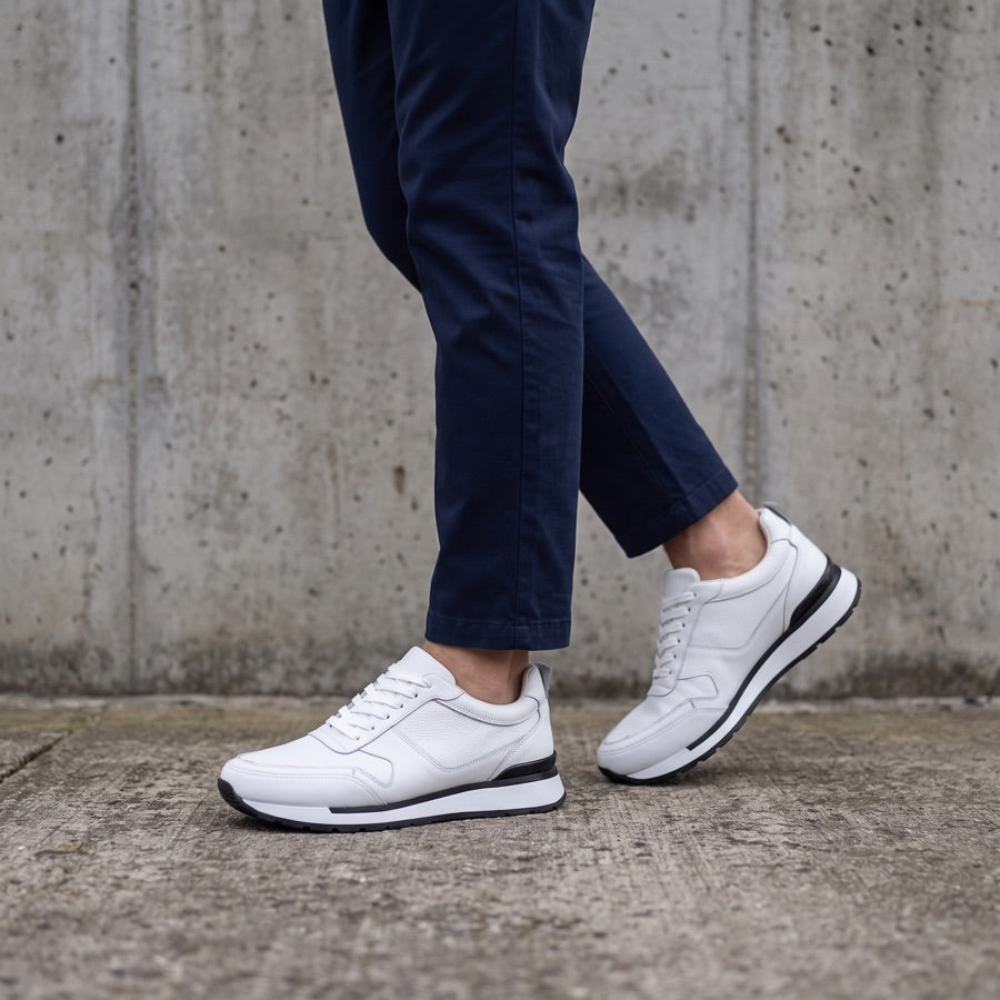 Tenis Vancouver blanco caminando